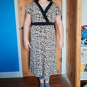 Attention cheetah print short sleeves dress